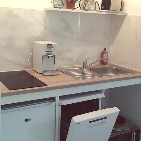 Дом отдыха Au Calme Climatise Et Piscine Exclusive A 3 Kms D Avignon *